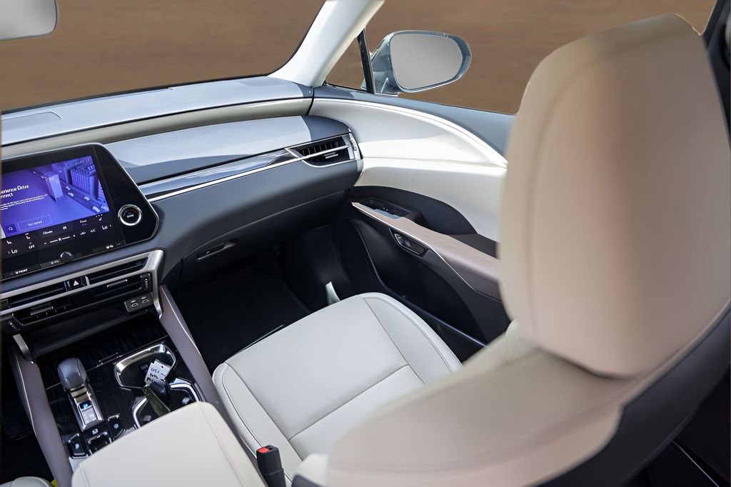 Used 2024 Lexus RX 350 FWD w/ Technology Package image 27