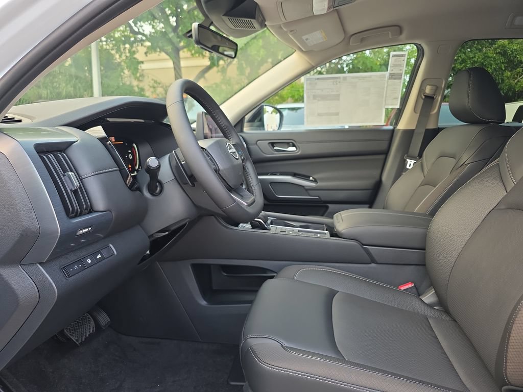 New 2026 Nissan Pathfinder SL FWD image 24