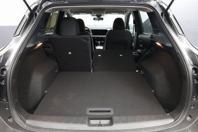 Certified 2025 Nissan Kicks SV image 26