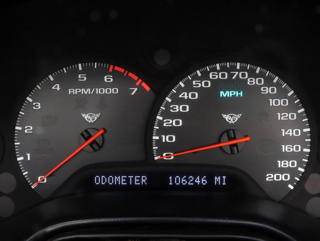 Used 2002 Chevrolet Corvette Convertible w/ Preferred Equipment Group2 RWD image 17