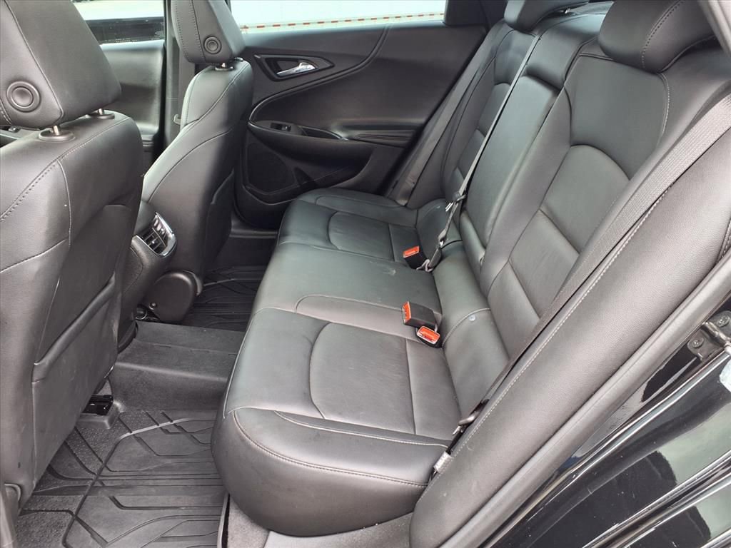 Used 2021 Chevrolet Malibu LT w/ Leather Package FWD image 11
