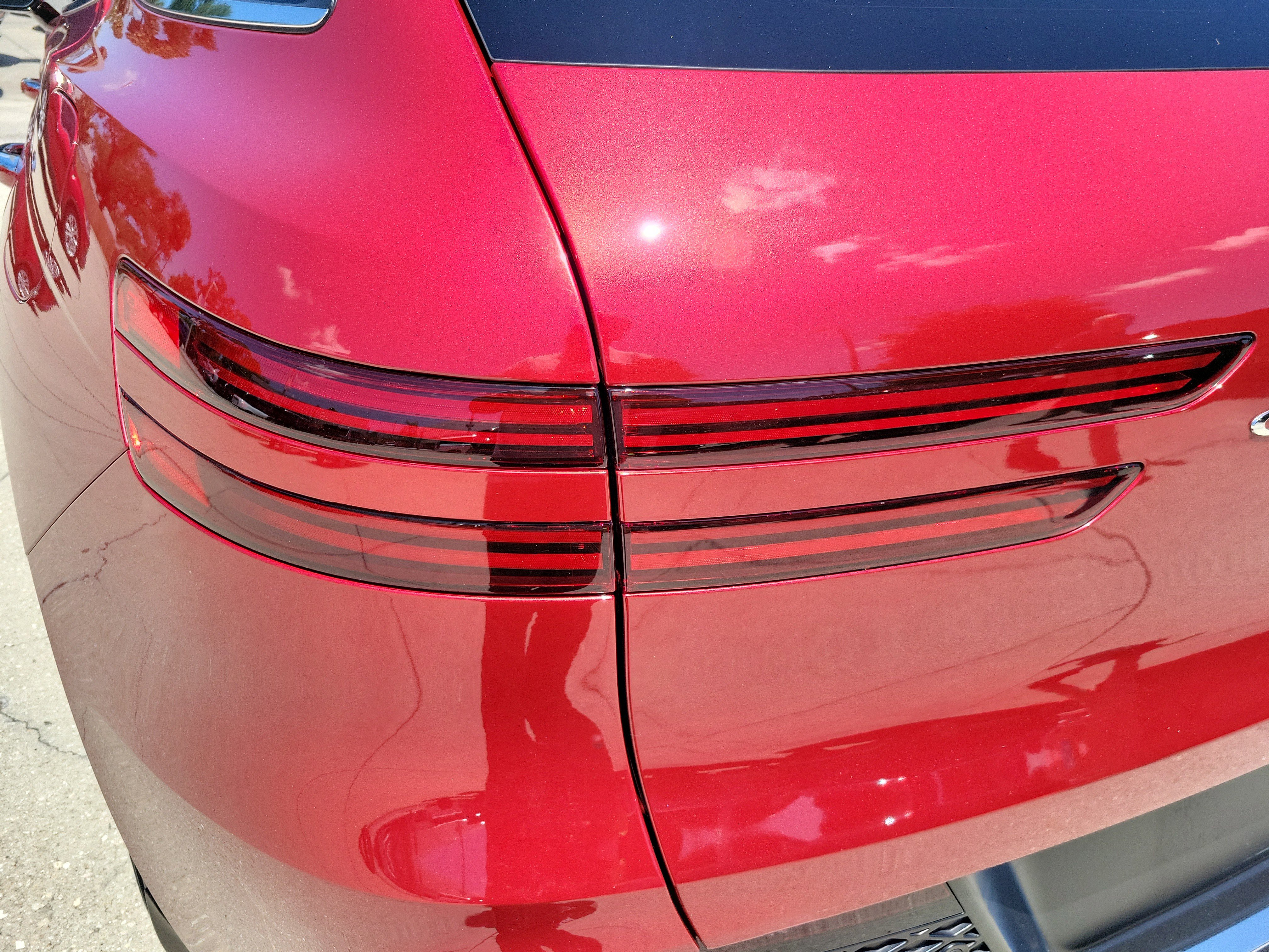 Used 2023 Genesis GV70 2.5T w/ Select Package AWD/4WD image 10