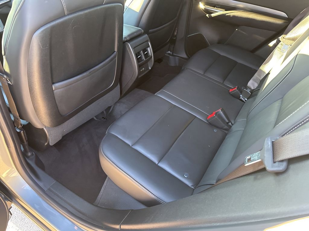 Used 2024 Cadillac XT4 Premium Luxury image 20