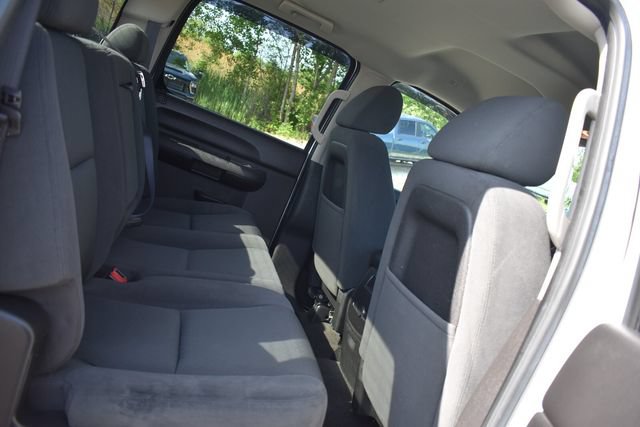 Used 2007 Chevrolet Silverado 2500 LT w/ 2LT Convenience Package RWD image 16