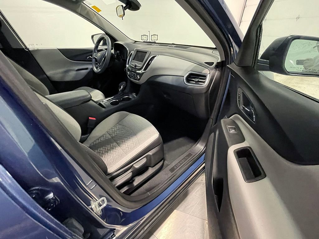 Used 2024 Chevrolet Equinox LS AWD/4WD image 25