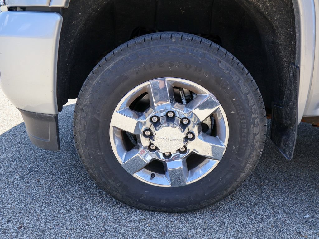 Used 2017 GMC Sierra 3500 Denali w/ Duramax Plus Package AWD/4WD image 34