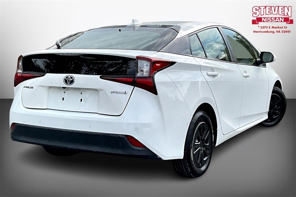 Used 2022 Toyota Prius L Eco image 6