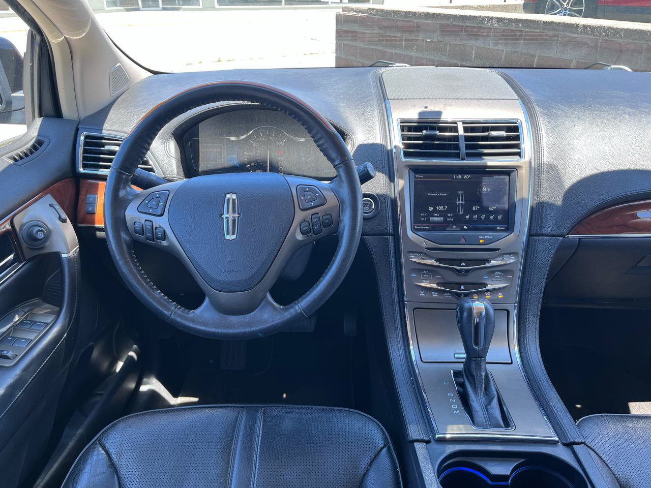Used 2011 Lincoln MKX 2WD w/ 101A Rapid Spec Order Code image 23