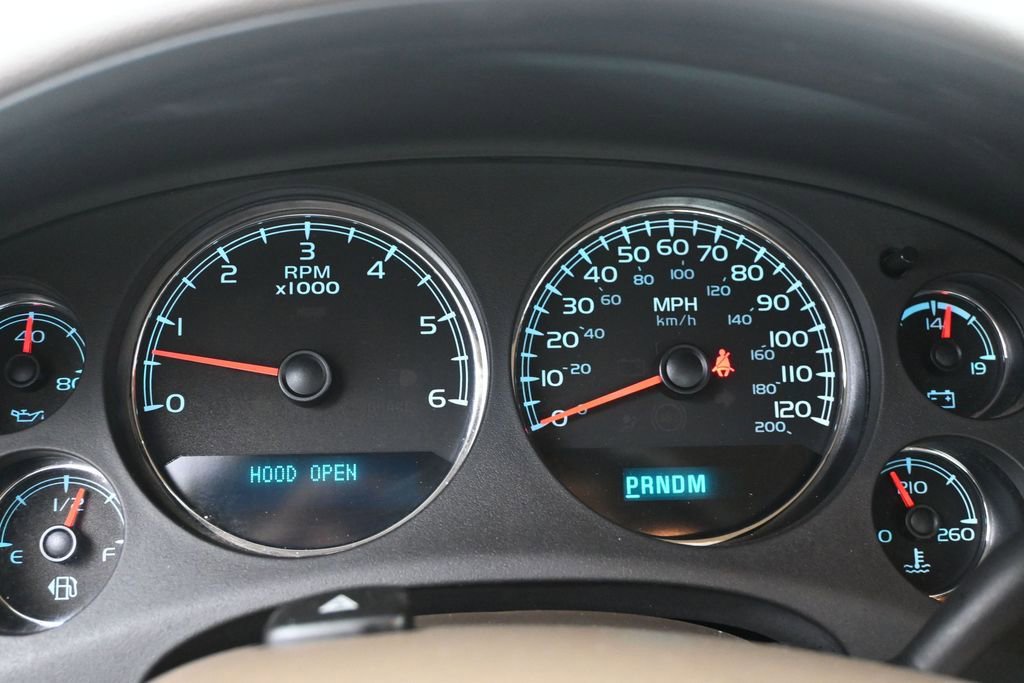 Used 2011 Chevrolet Avalanche LTZ AWD/4WD image 13