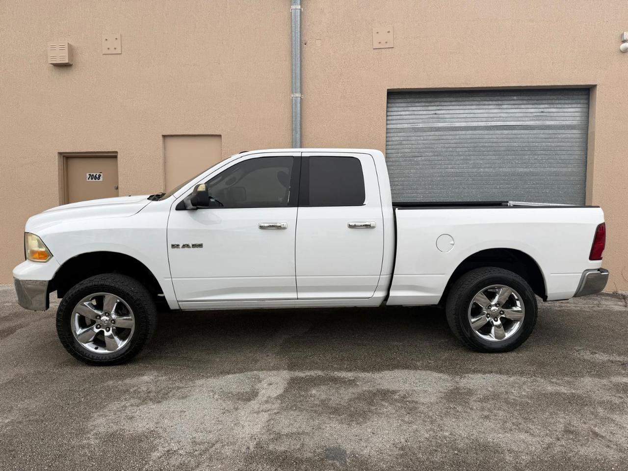Used 2010 Dodge Ram 1500 Truck SLT image 6