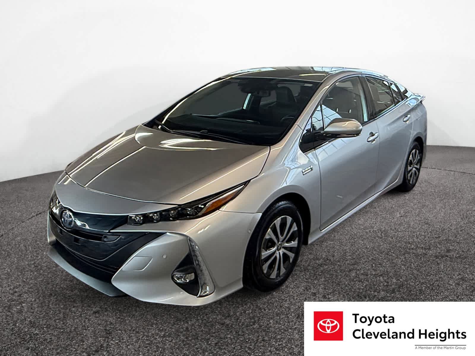 Used 2020 Toyota Prius Prime Limited FWD image 1