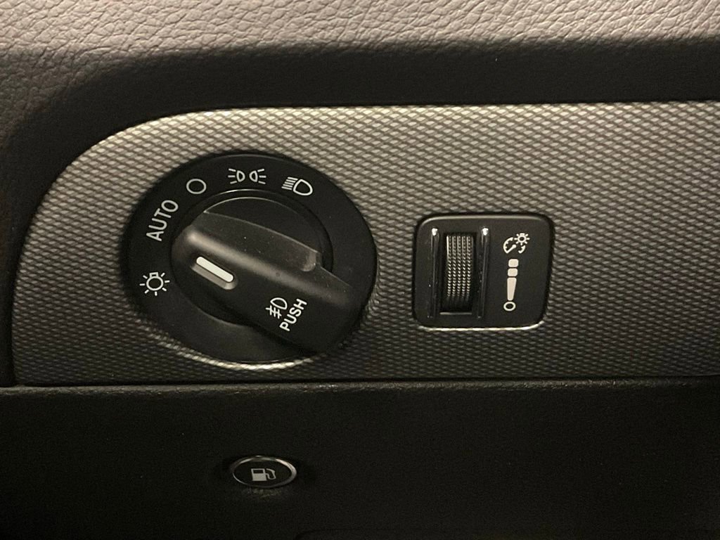 Used 2018 Dodge Durango GT image 15