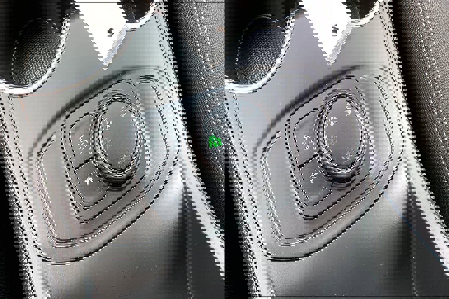 Used 2024 GMC Terrain SLE image 32