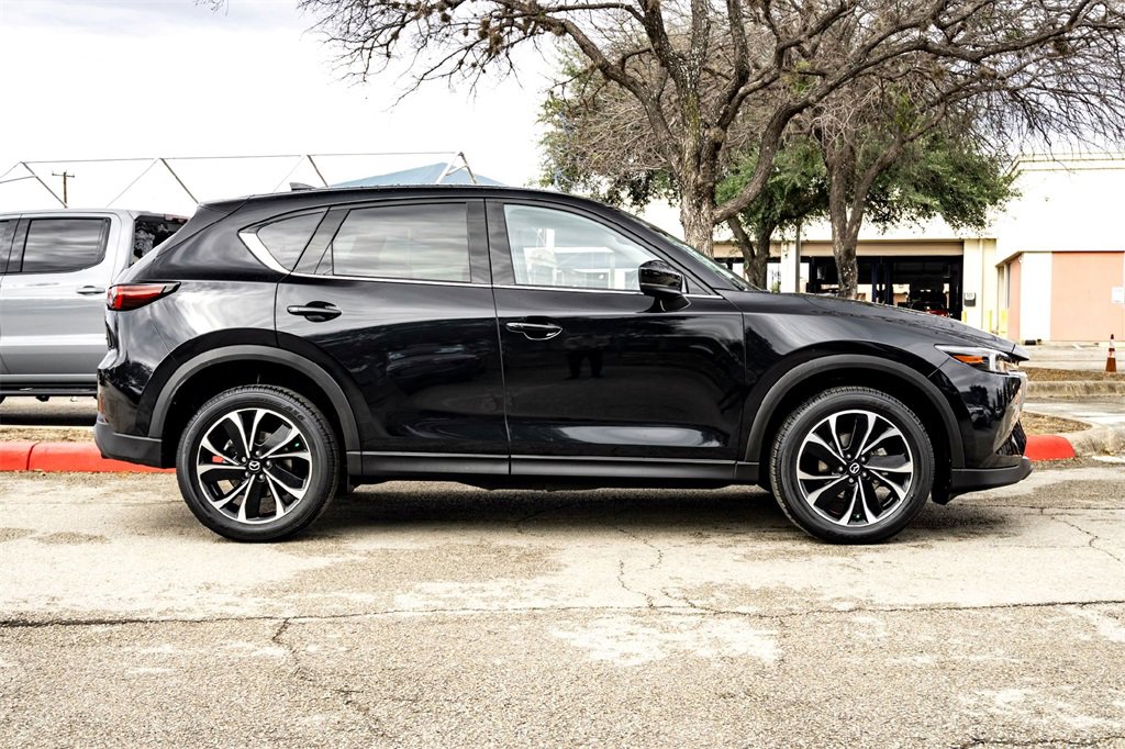 Used 2023 MAZDA CX-5 AWD 2.5 S w/ Premium Plus Pkg image 4
