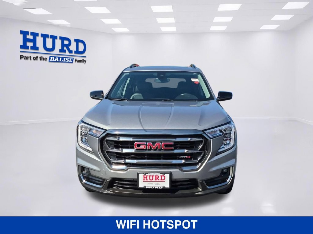Used 2023 GMC Terrain AT4 AWD/4WD image 8