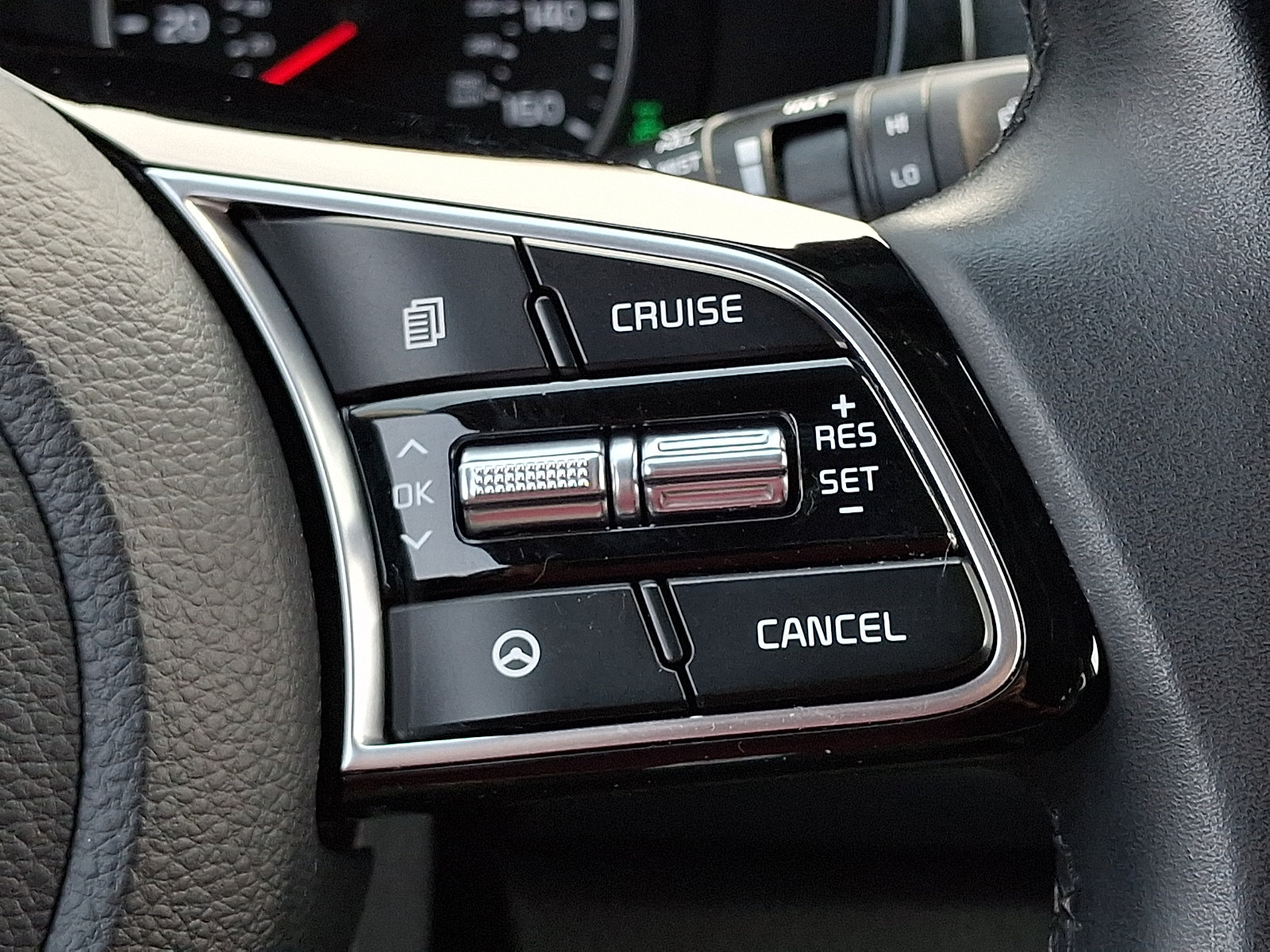Used 2023 Kia Seltos S w/ Navigation Package AWD/4WD image 25