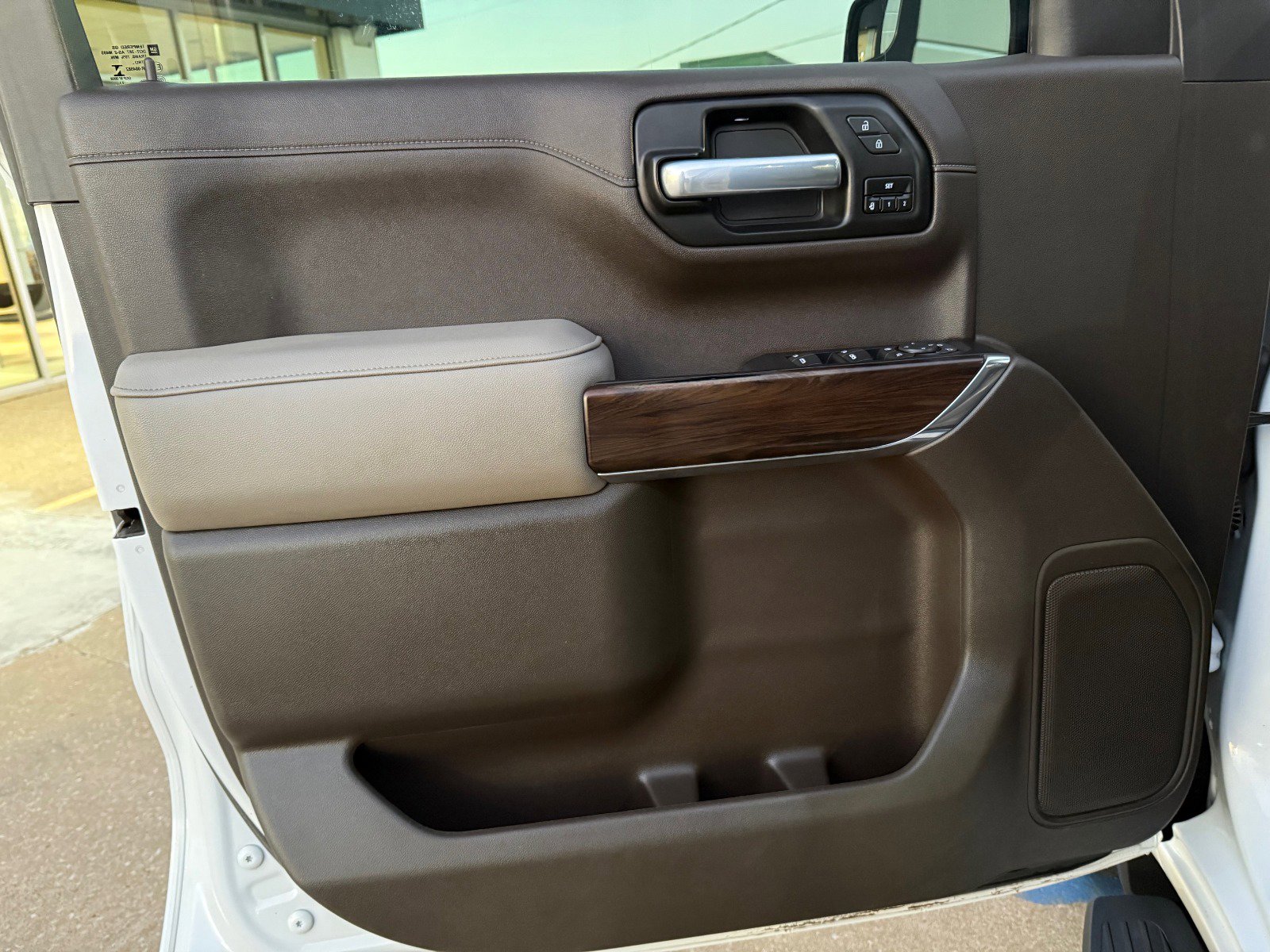 Certified 2021 GMC Sierra 1500 SLT image 10