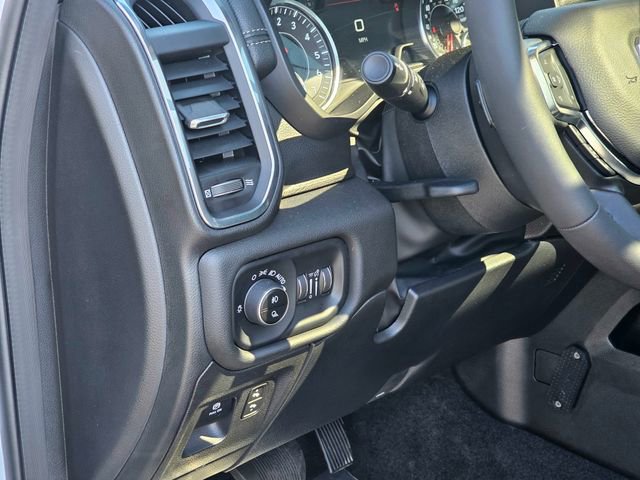 Used 2025 RAM 1500 Laramie w/ Sport Appearance Package AWD/4WD image 16