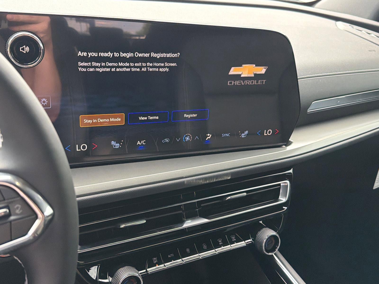 New 2026 Chevrolet Traverse LT AWD/4WD image 21