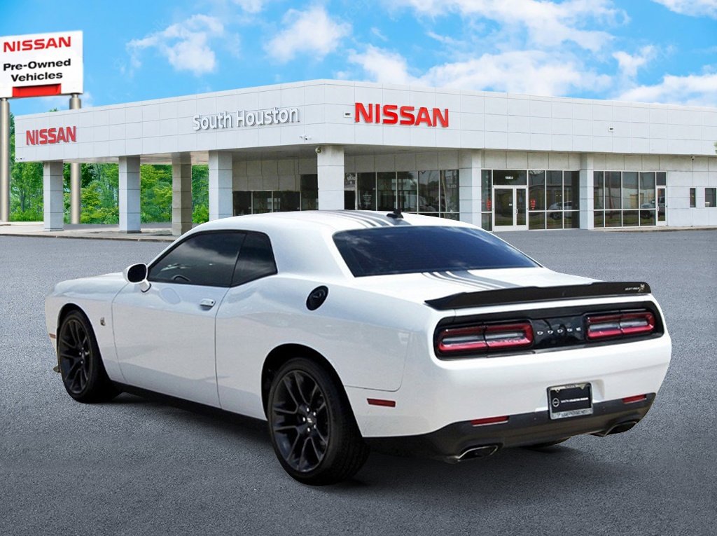 Used 2022 Dodge Challenger R/T Scat Pack w/ Shaker Package image 3