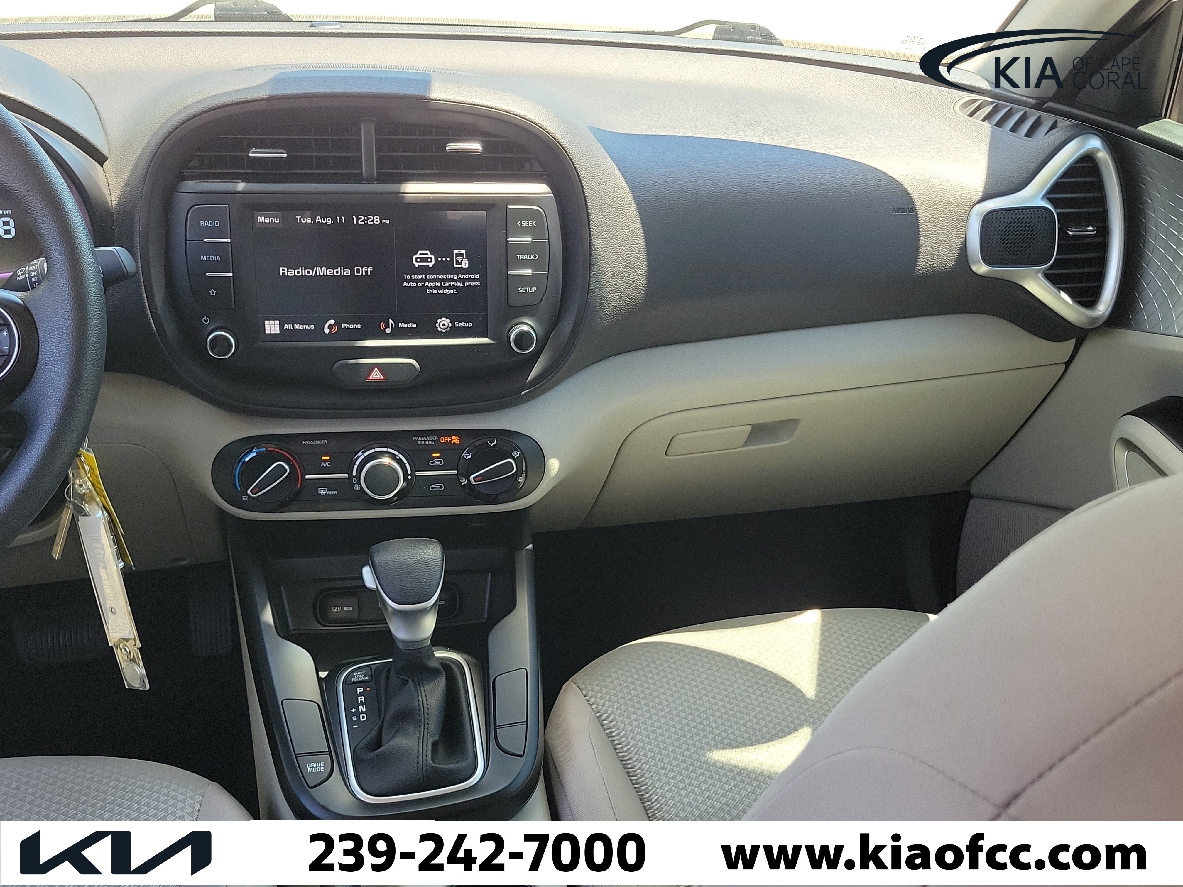 Used 2025 Kia Soul LX FWD image 18