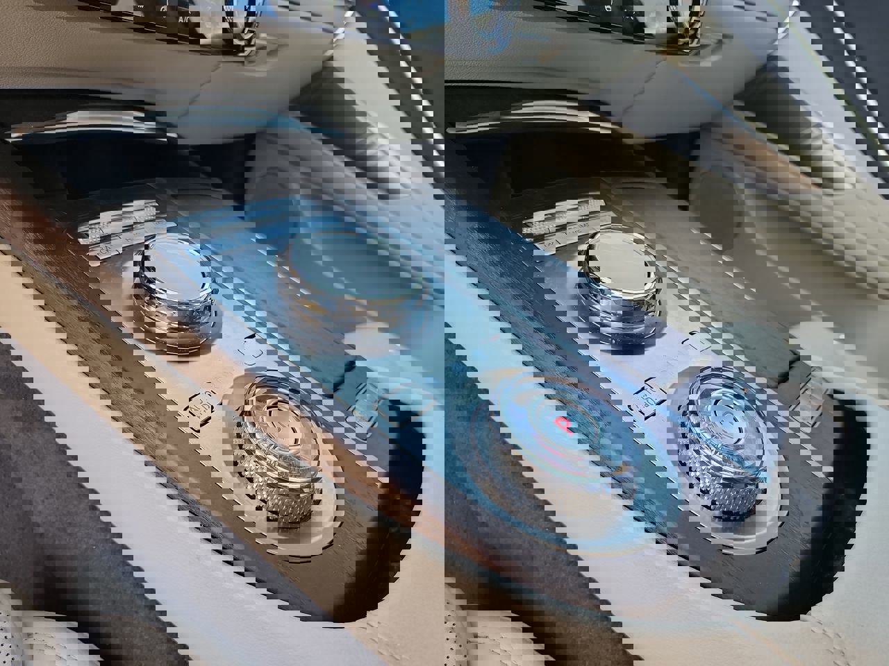 Used 2024 Genesis G80 2.5T w/ Advanced Package image 14