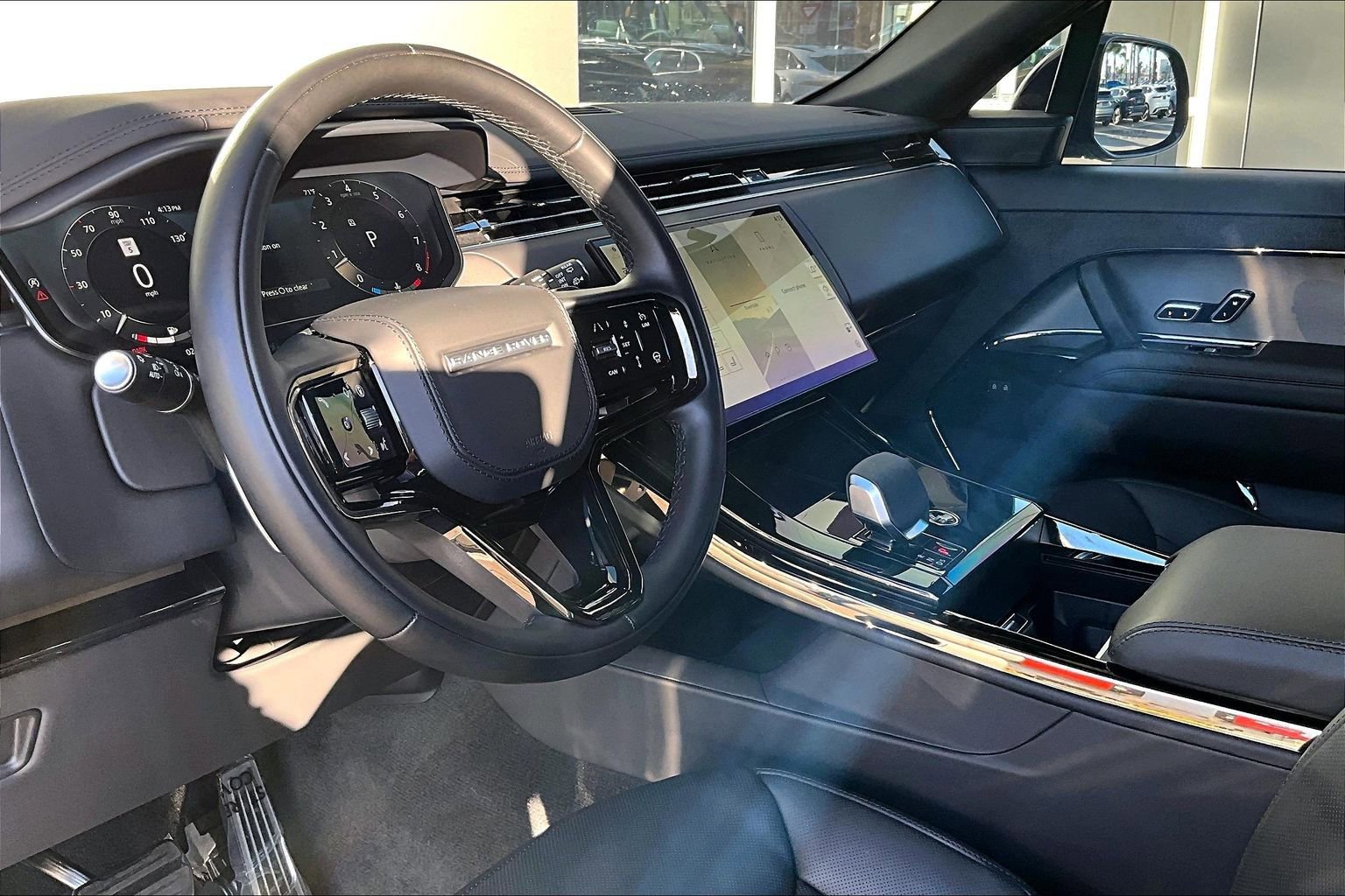 Used 2025 Land Rover Range Rover Sport Dynamic SE image 14