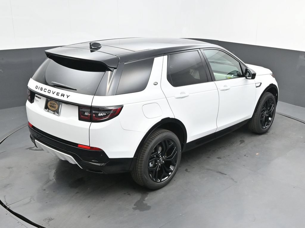 New 2026 Land Rover Discovery Sport Landmark AWD/4WD image 32