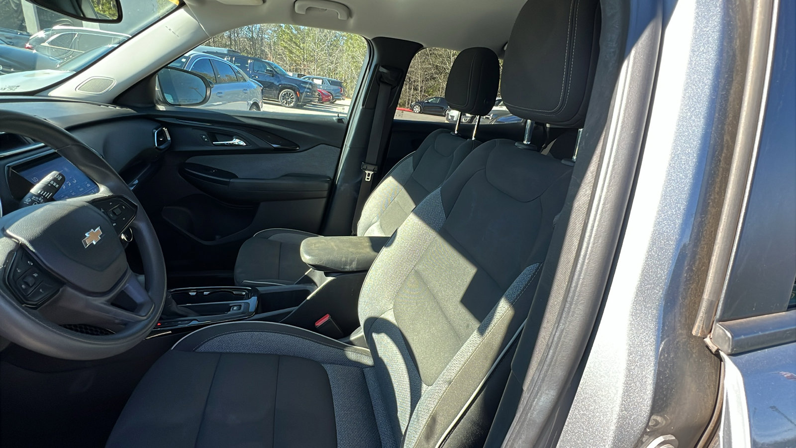 Used 2023 Chevrolet TrailBlazer LT w/ Convenience Package image 17