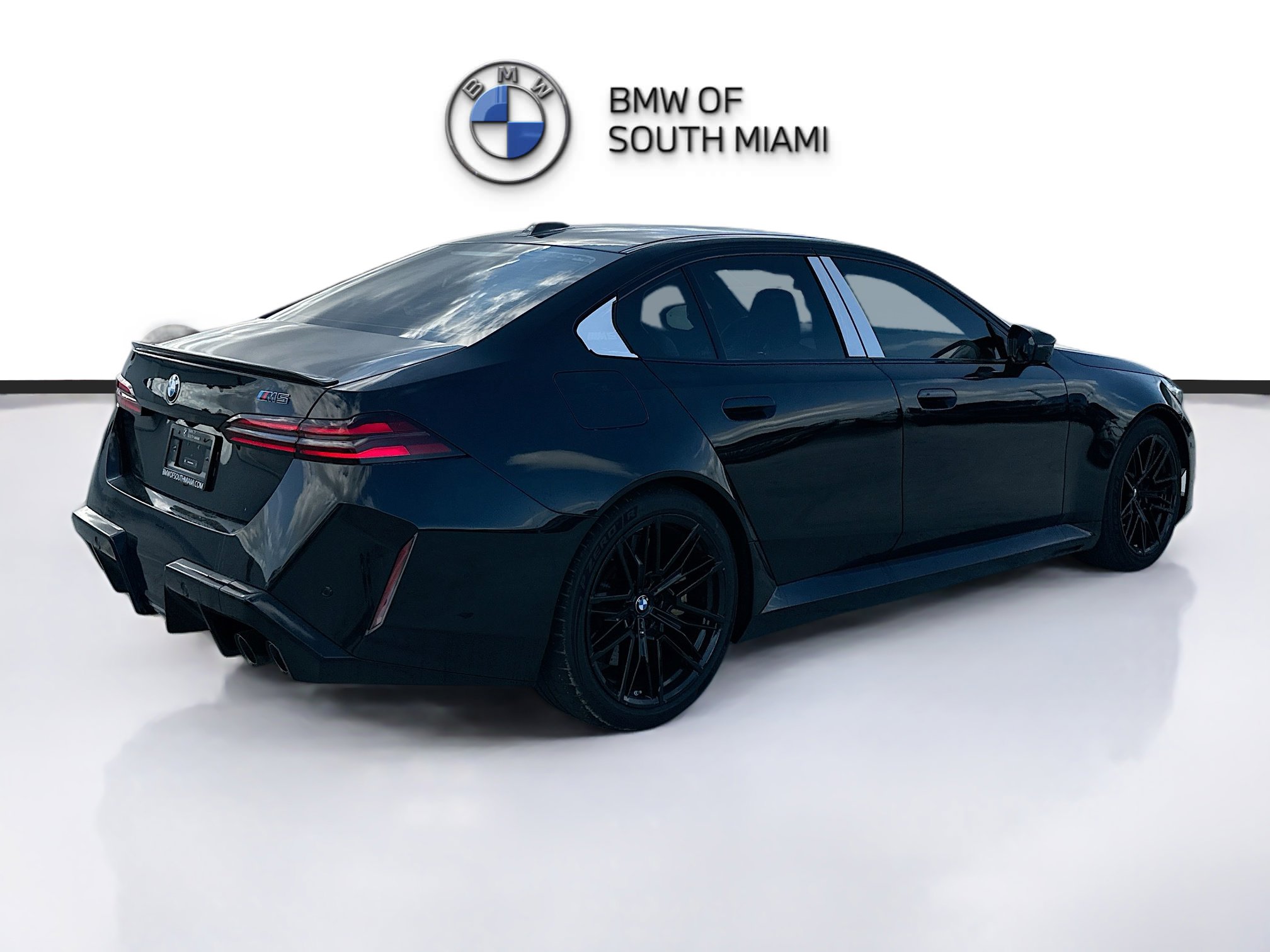 New 2026 BMW M5 w/ Carbon Package image 6