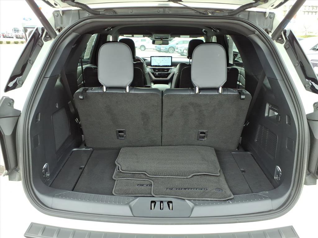 Certified 2025 Ford Explorer ST image 7
