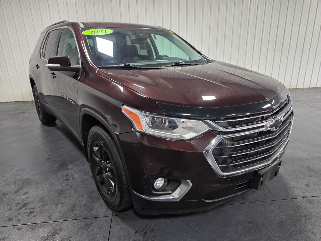 Used 2021 Chevrolet Traverse LT AWD/4WD image 2