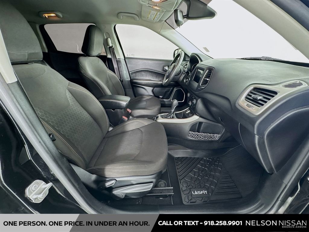 Used 2020 Jeep Compass Sport image 25