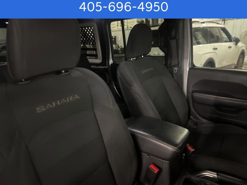 Used 2018 Jeep Wrangler Unlimited Sahara image 30