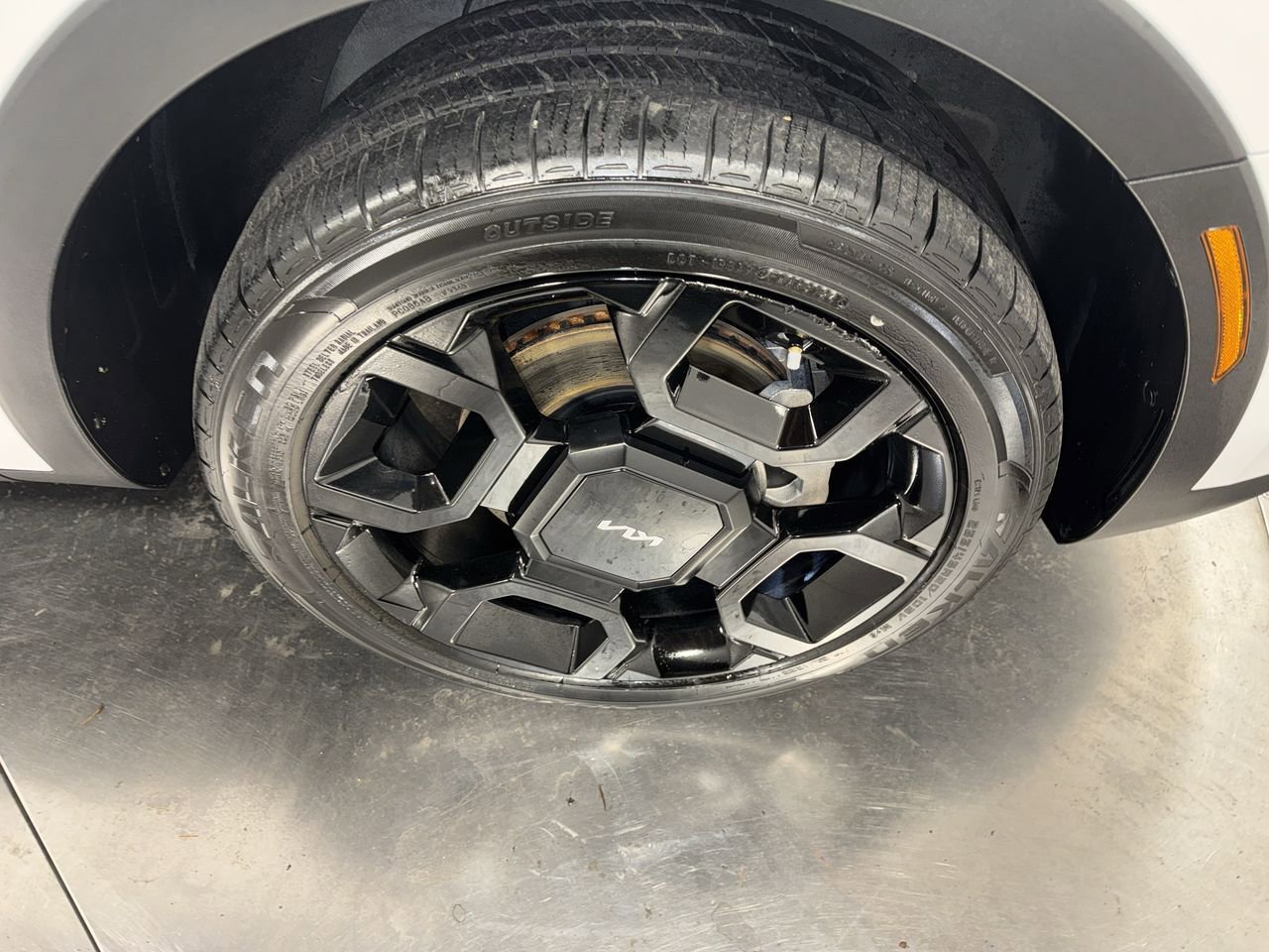 Certified 2024 Kia Sorento X-Line EX image 14