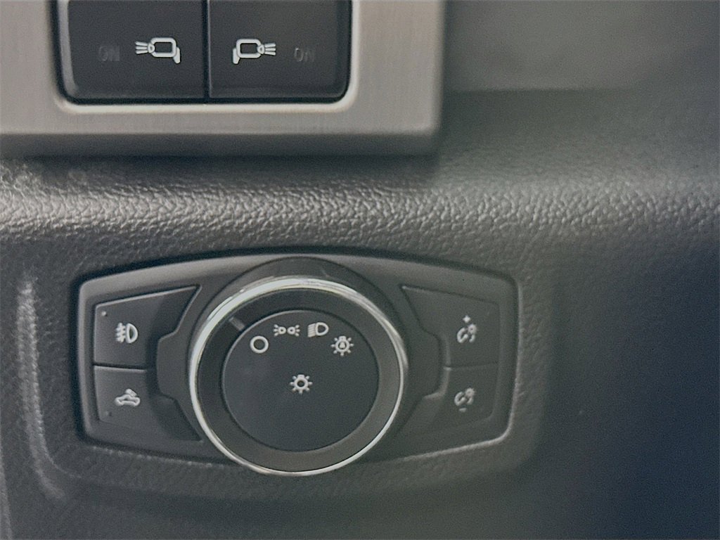 Used 2021 Ford F350 Platinum image 10