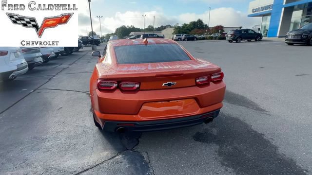 Used 2023 Chevrolet Camaro LT w/ Technology Package RWD image 7