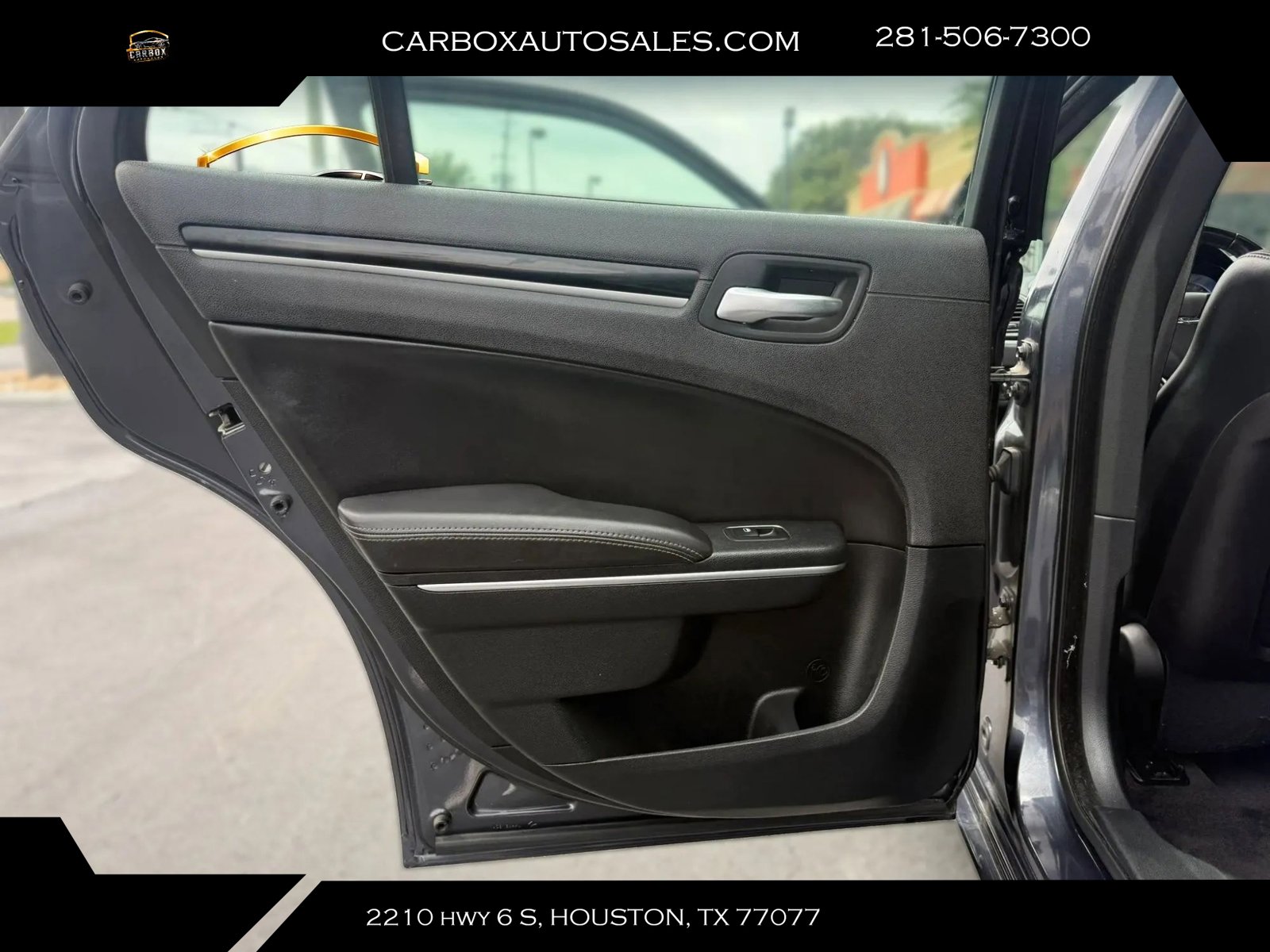 Used 2018 Chrysler 300 S AWD/4WD image 24