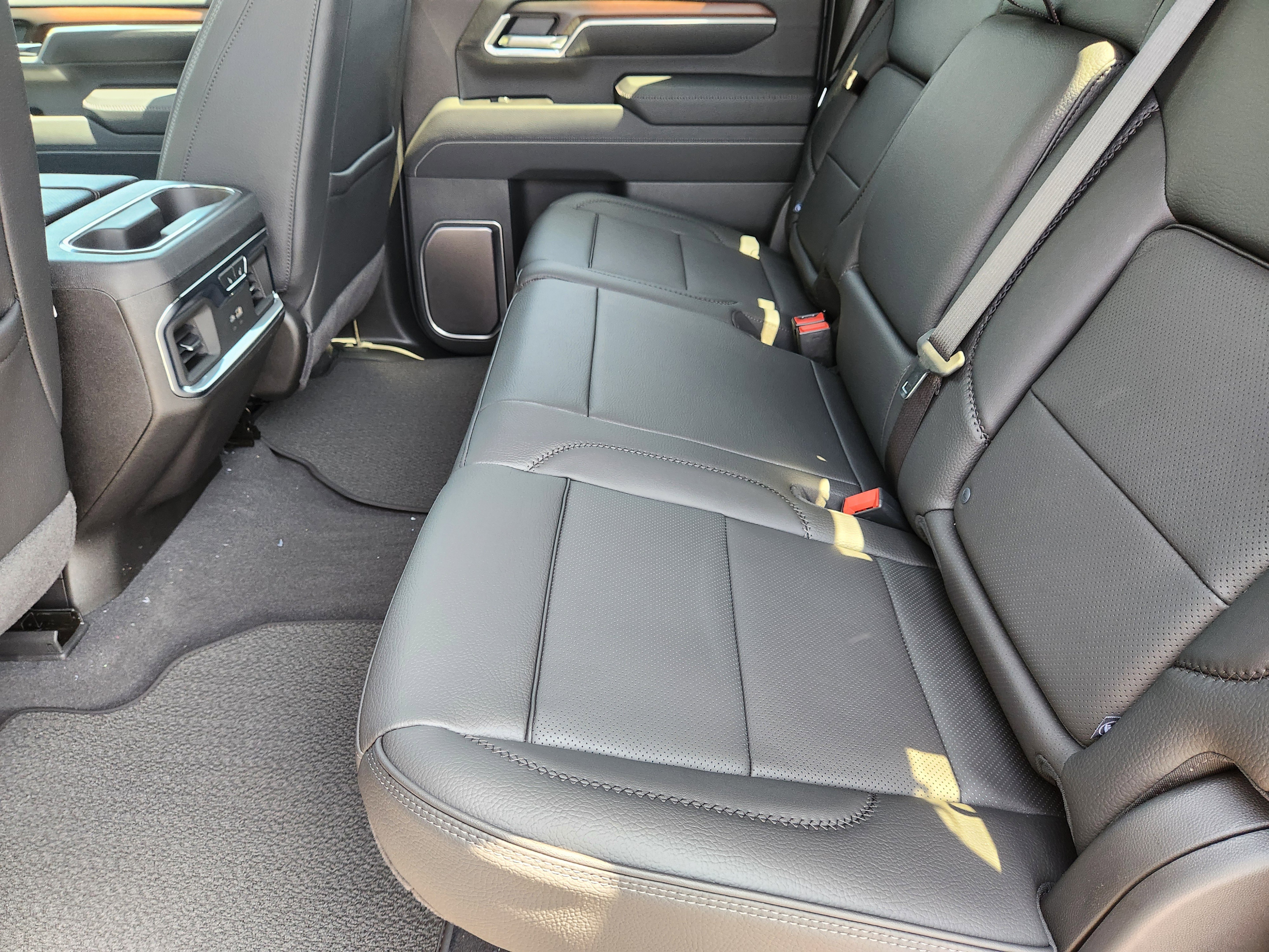 New 2025 GMC Sierra 2500 Denali image 19