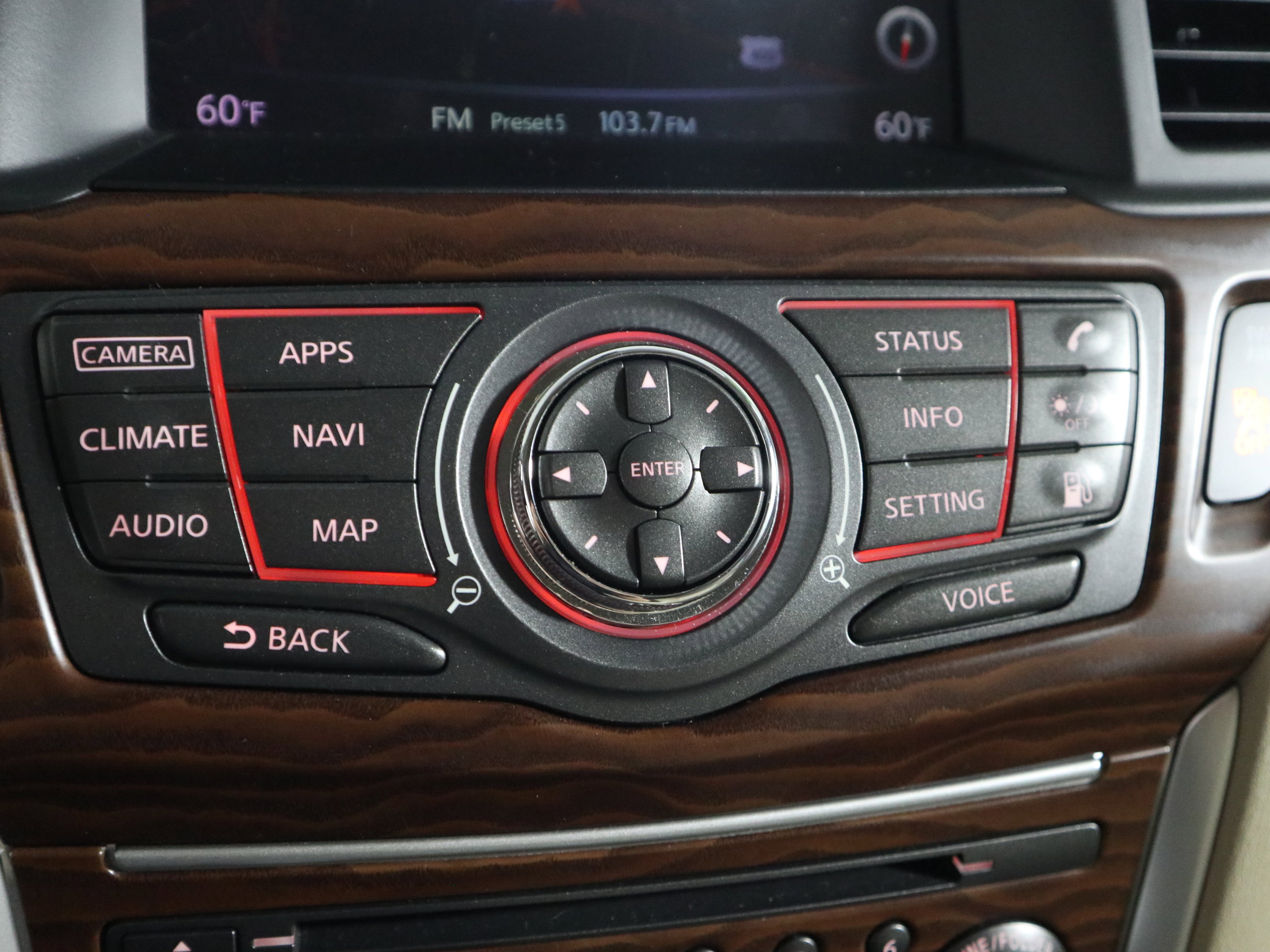 Used 2019 Nissan Pathfinder Platinum AWD/4WD image 38