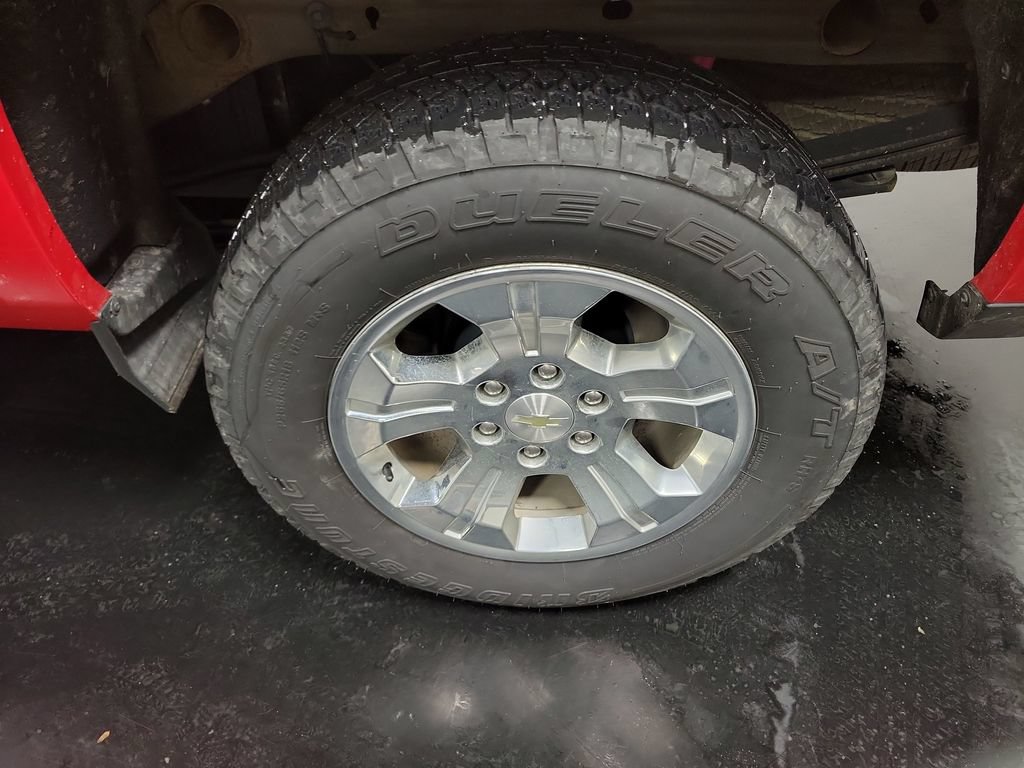 Used 2018 Chevrolet Silverado 1500 LT w/ All Star Edition AWD/4WD image 13