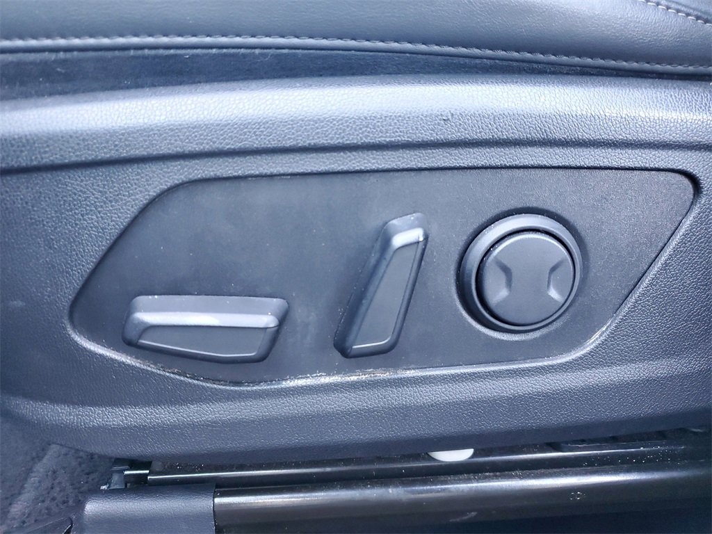 Certified 2023 Kia Sorento SX image 17