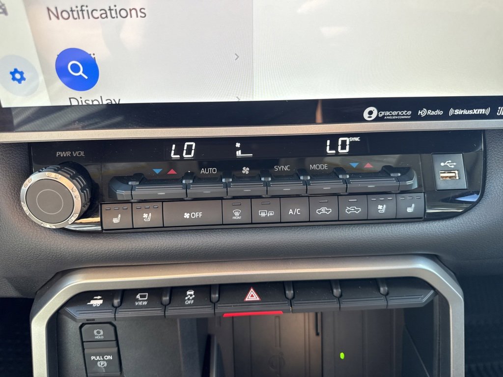 Used 2023 Toyota Tundra Limited image 43