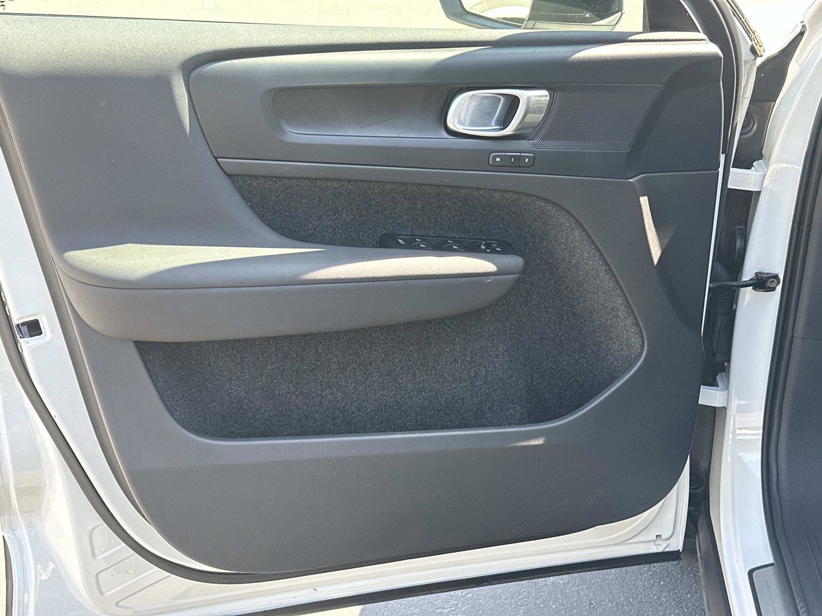Certified 2023 Volvo C40 P8 Recharge Plus AWD/4WD image 15