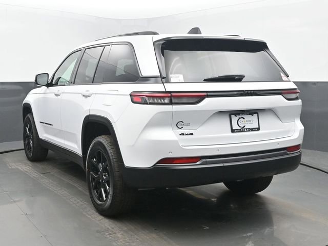 New 2026 Jeep Grand Cherokee Laredo image 4
