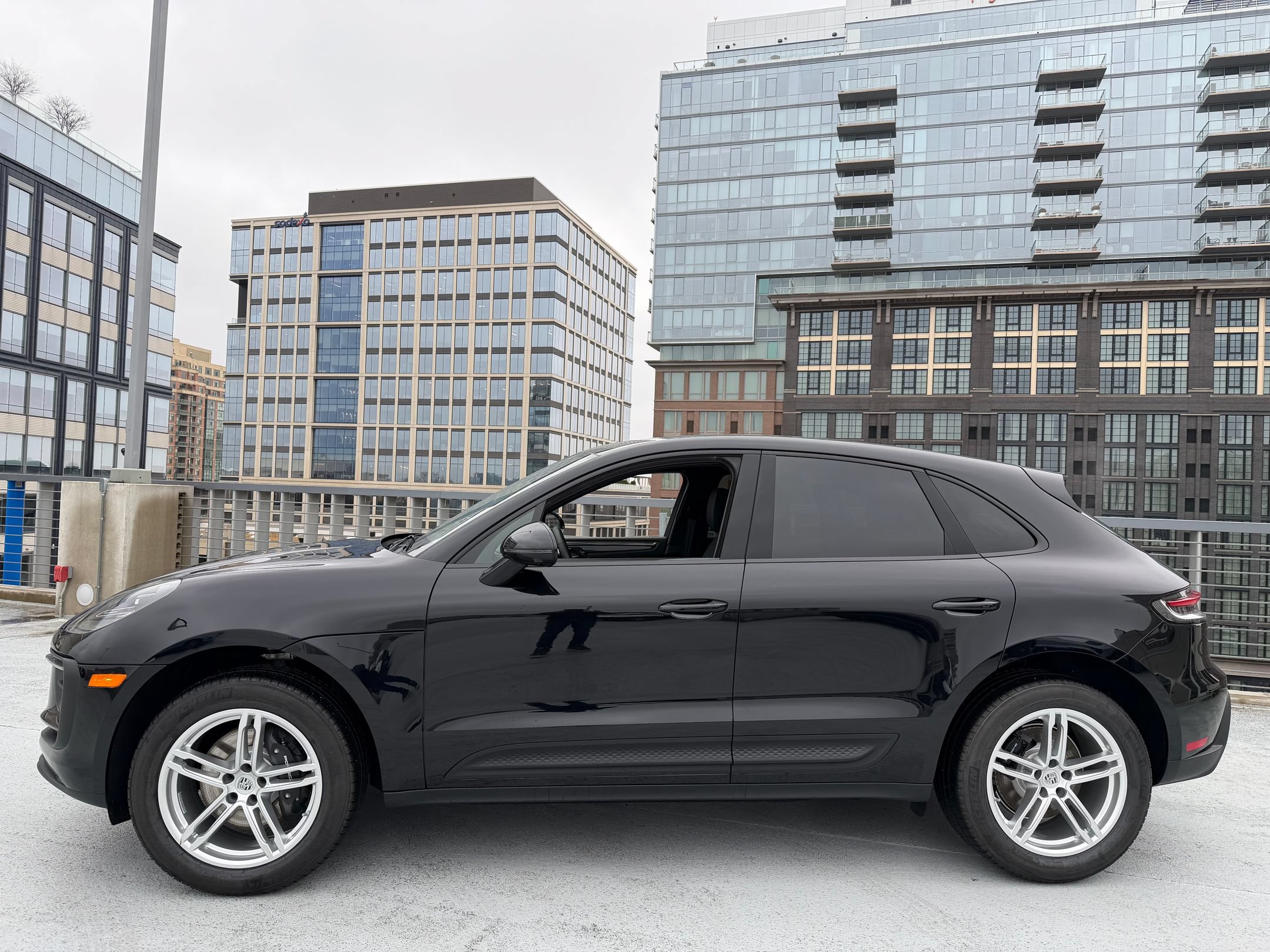 New 2026 Porsche Macan AWD/4WD image 2