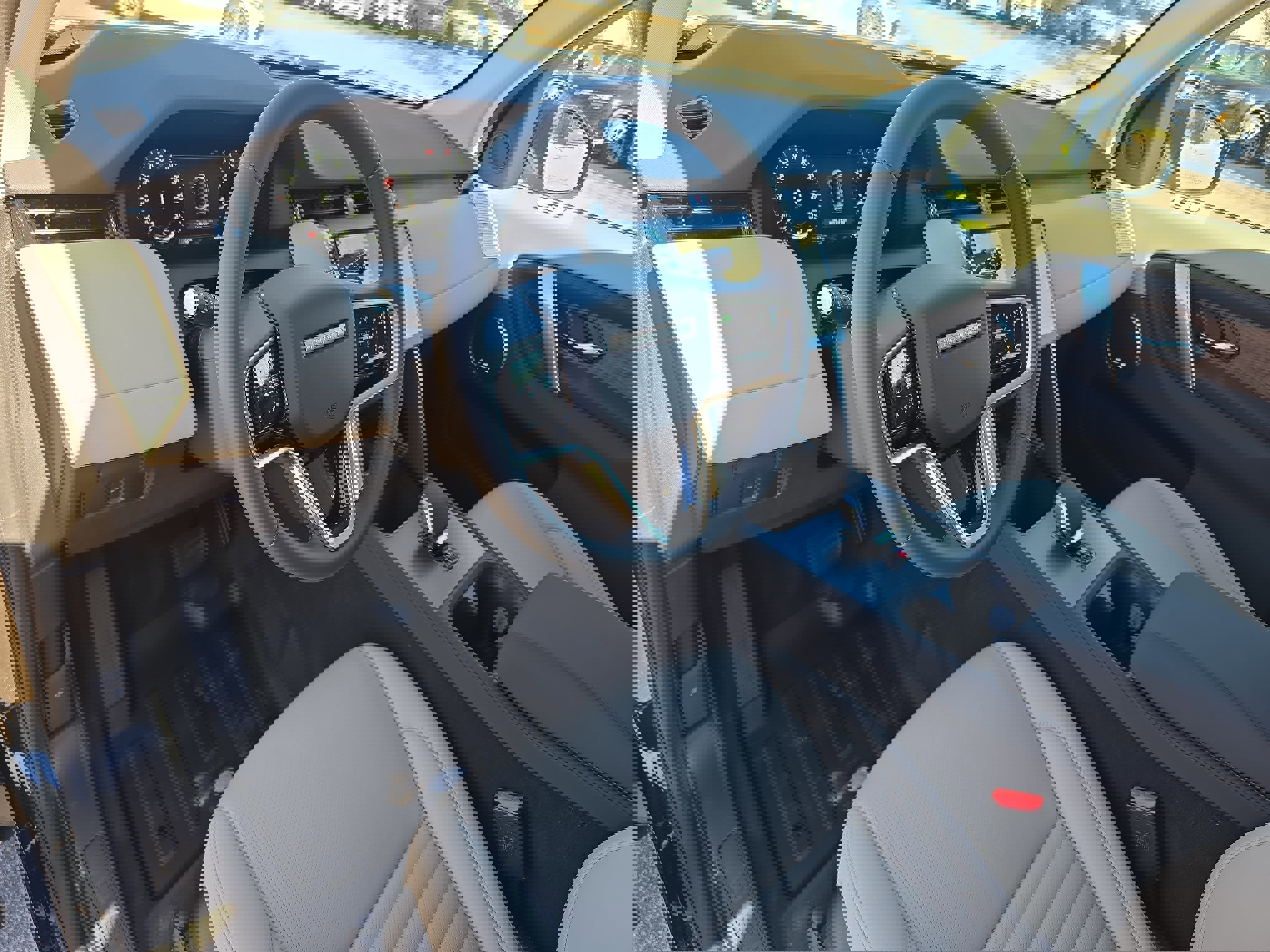 New 2025 Land Rover Discovery Sport S image 16