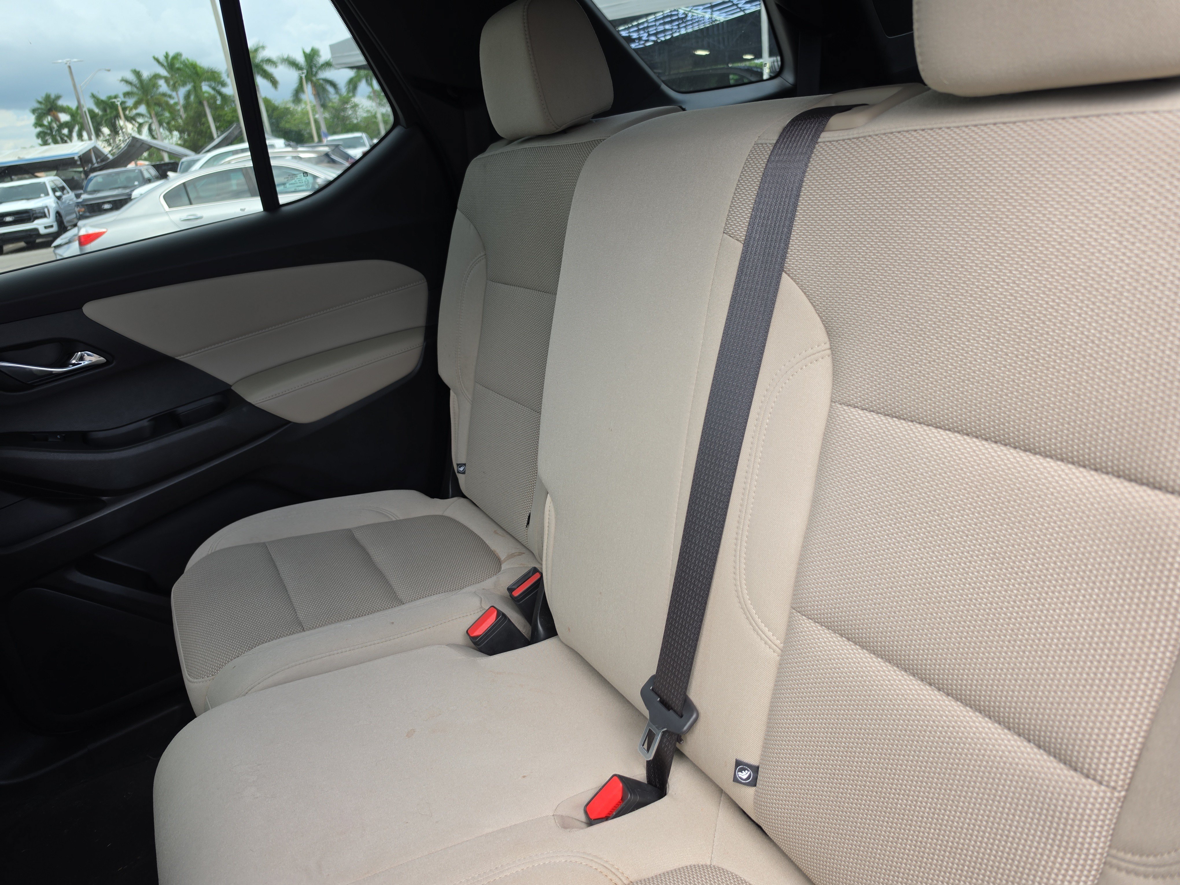 Used 2023 Chevrolet Traverse LS FWD image 10