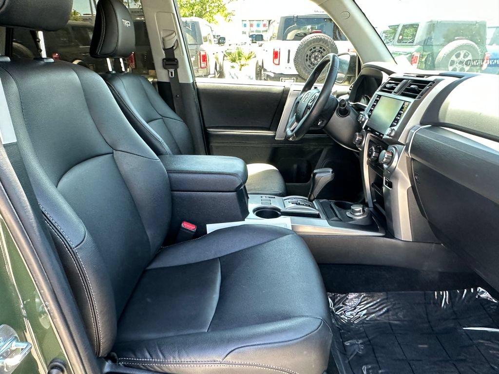 Used 2022 Toyota 4Runner TRD Sport w/ Technology Package AWD/4WD image 15