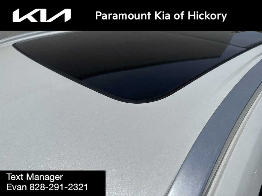 Used 2022 Volvo XC60 T8 Inscription image 34